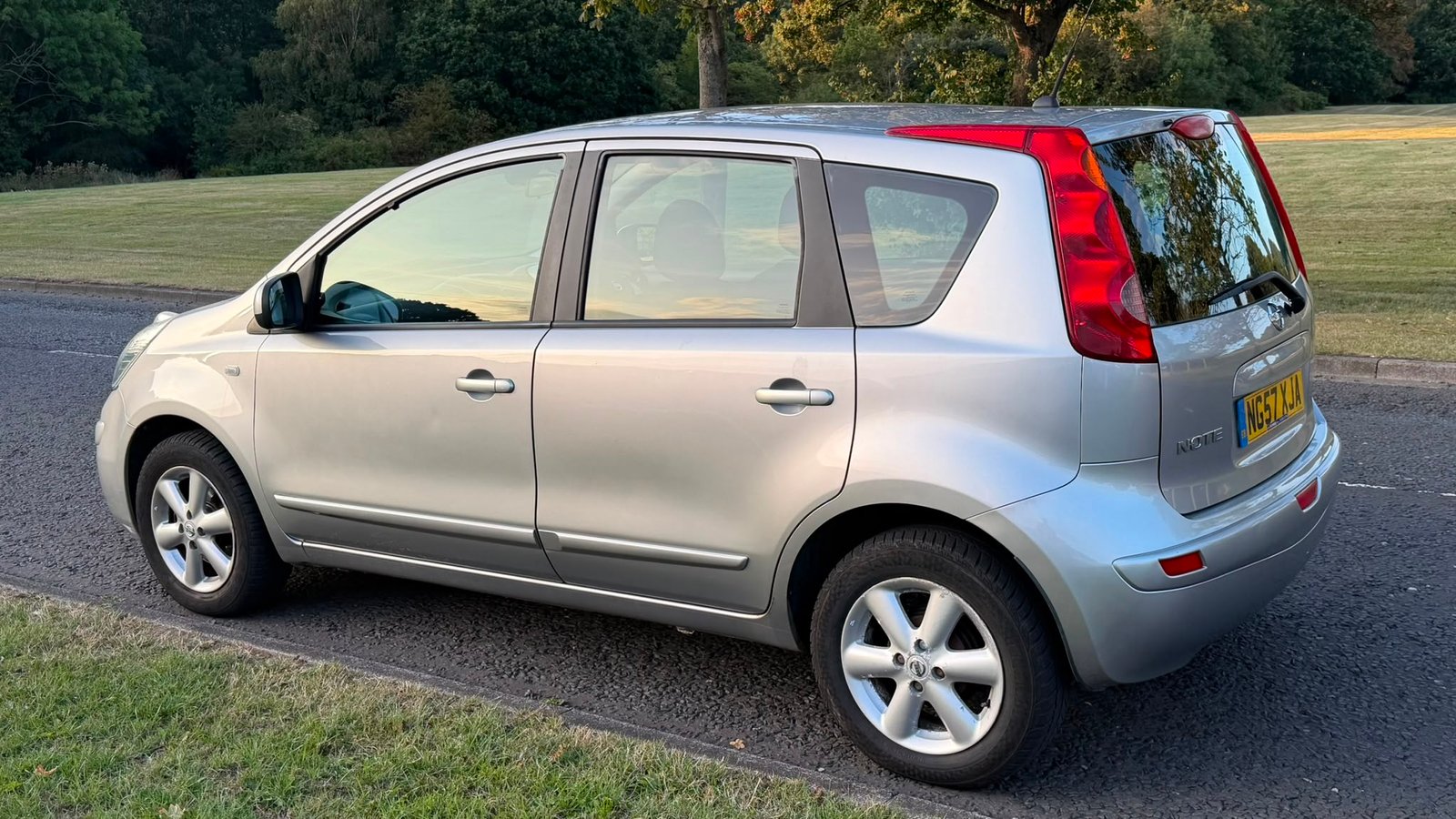 Nissan Note 1.4 Patrol β 2007 - Image 6