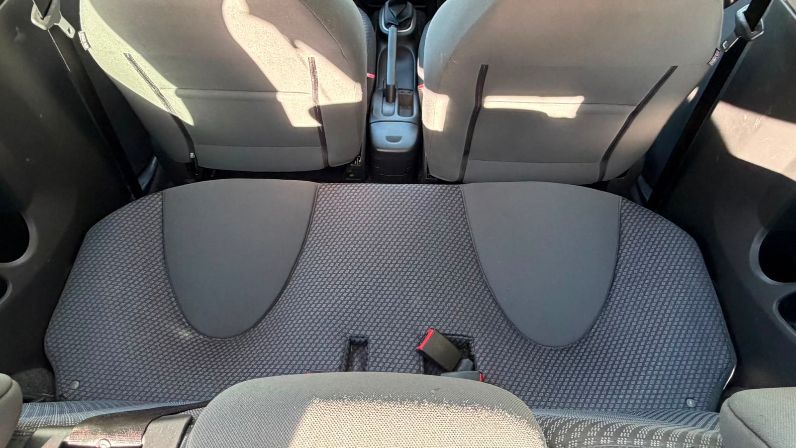 Nissan Micra Silver - 2006 - Image 8