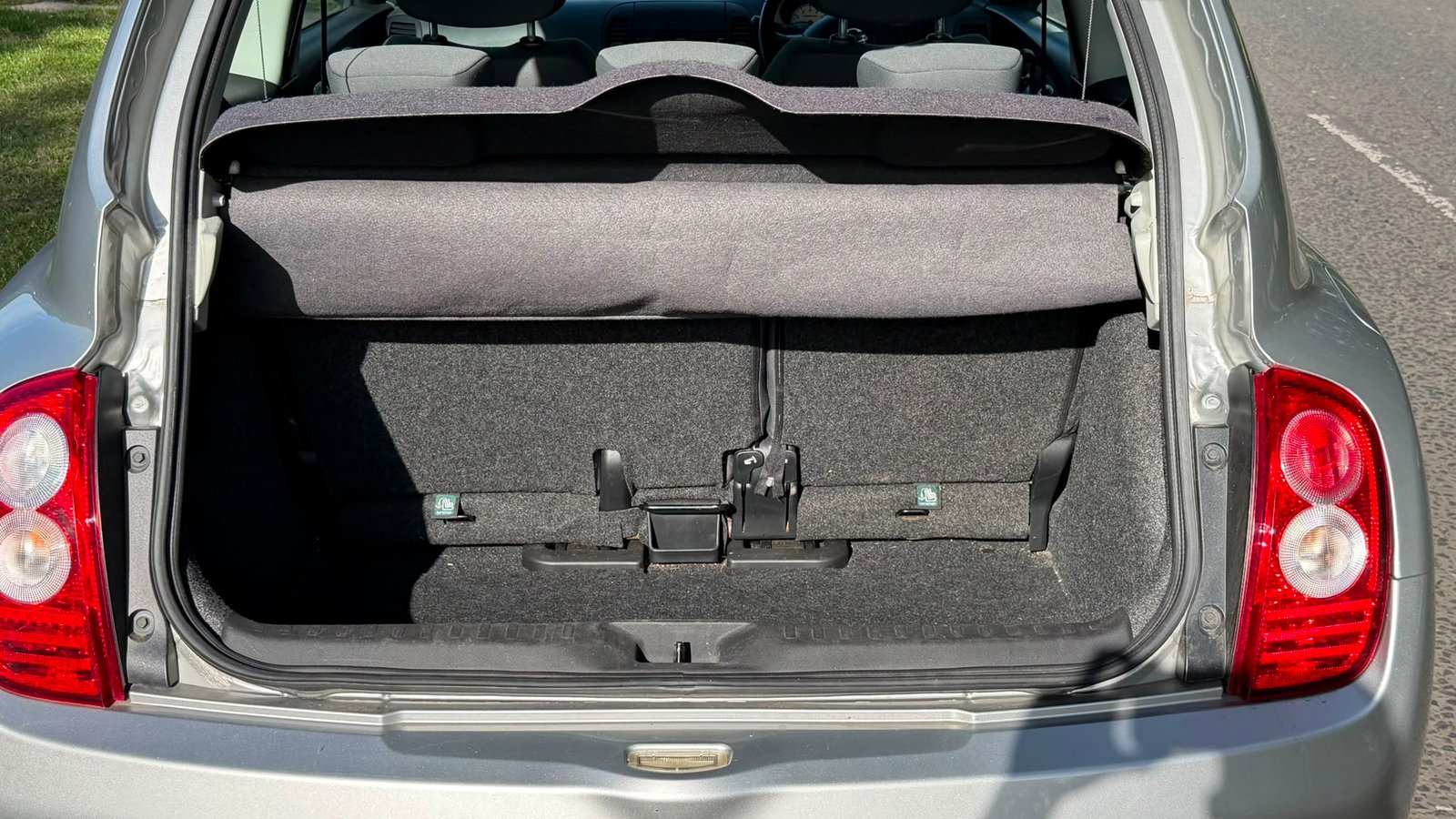 Nissan Micra Silver - 2006 - Image 9